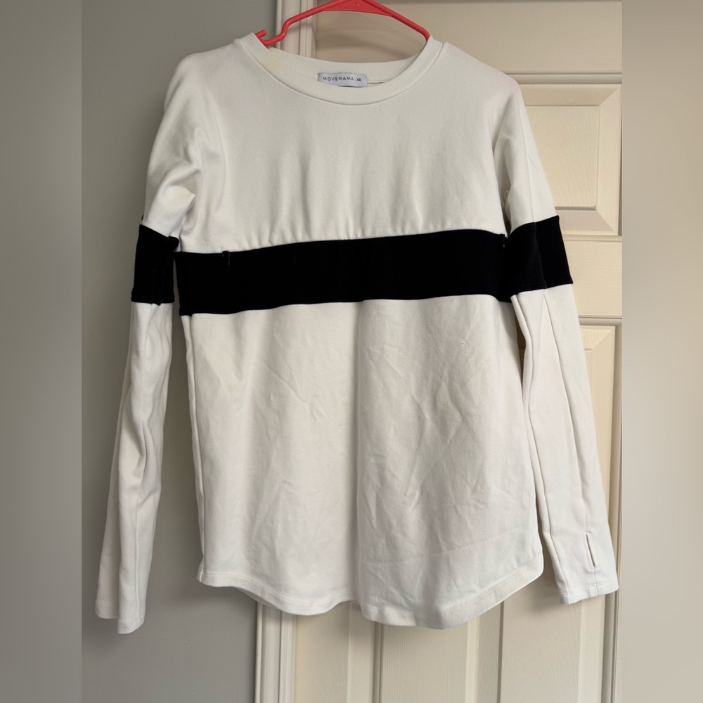 Movemama breastfeeding sweatshirt